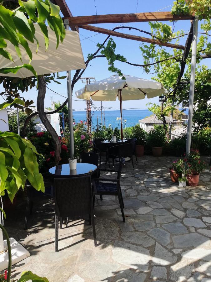 Hotel Erato Chorefton Exterior photo